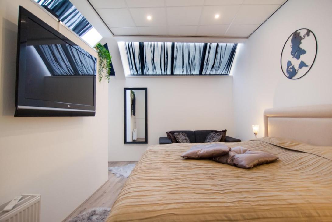 Luxurious Two Bedroom Apartment A Kwartier Center Groningen Bagian luar foto